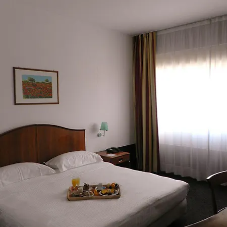 Idea Hotel 4*